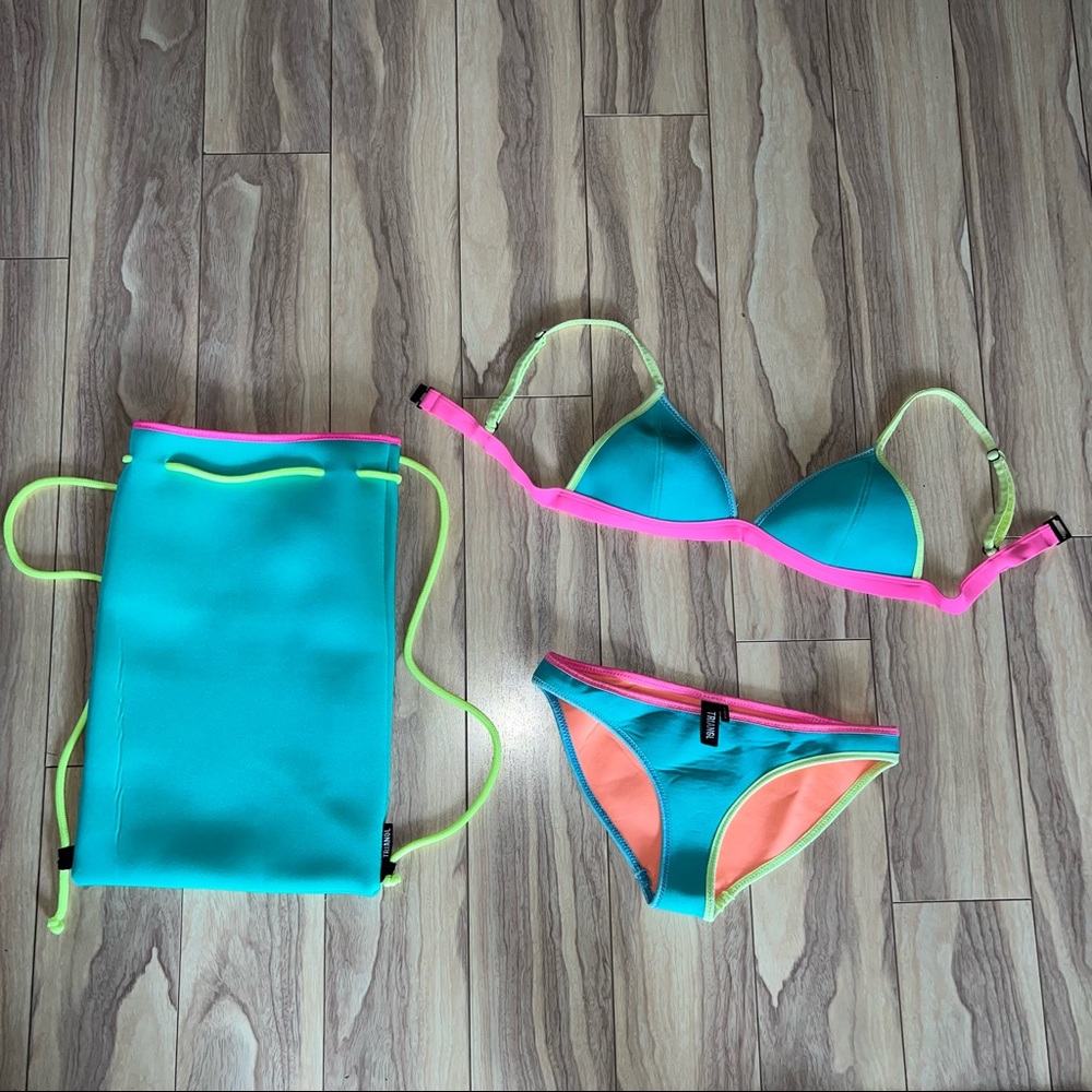 Triangl neon 2 piece
